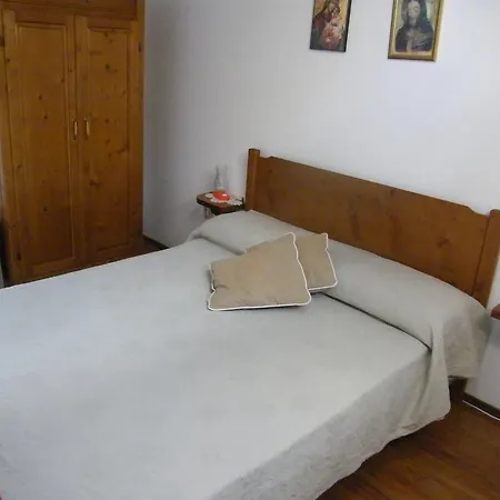 Pensiunea Casa Filoxenia * Horezu